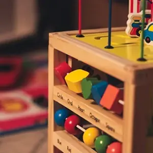 Zdjęcie osoby w żłobku w krakowie czytającej bajki